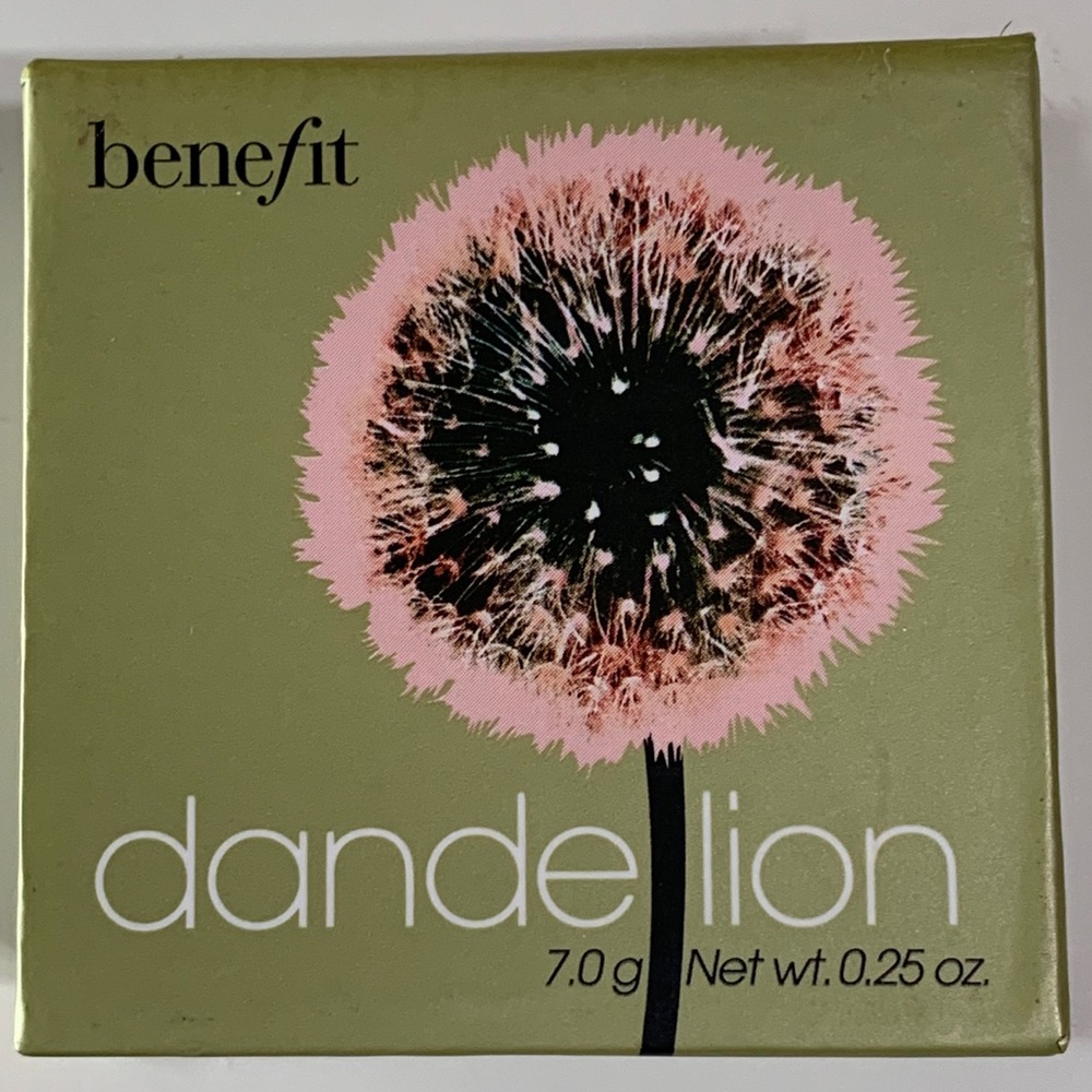 Benefit cosmetics Dandelion finishing powder